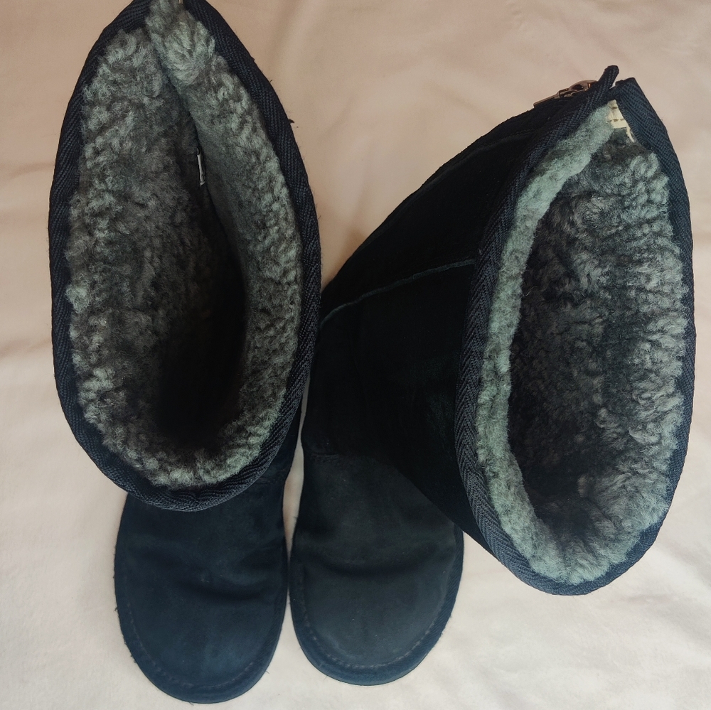 Women's Black Ugg Boots - Picture 7 of 13